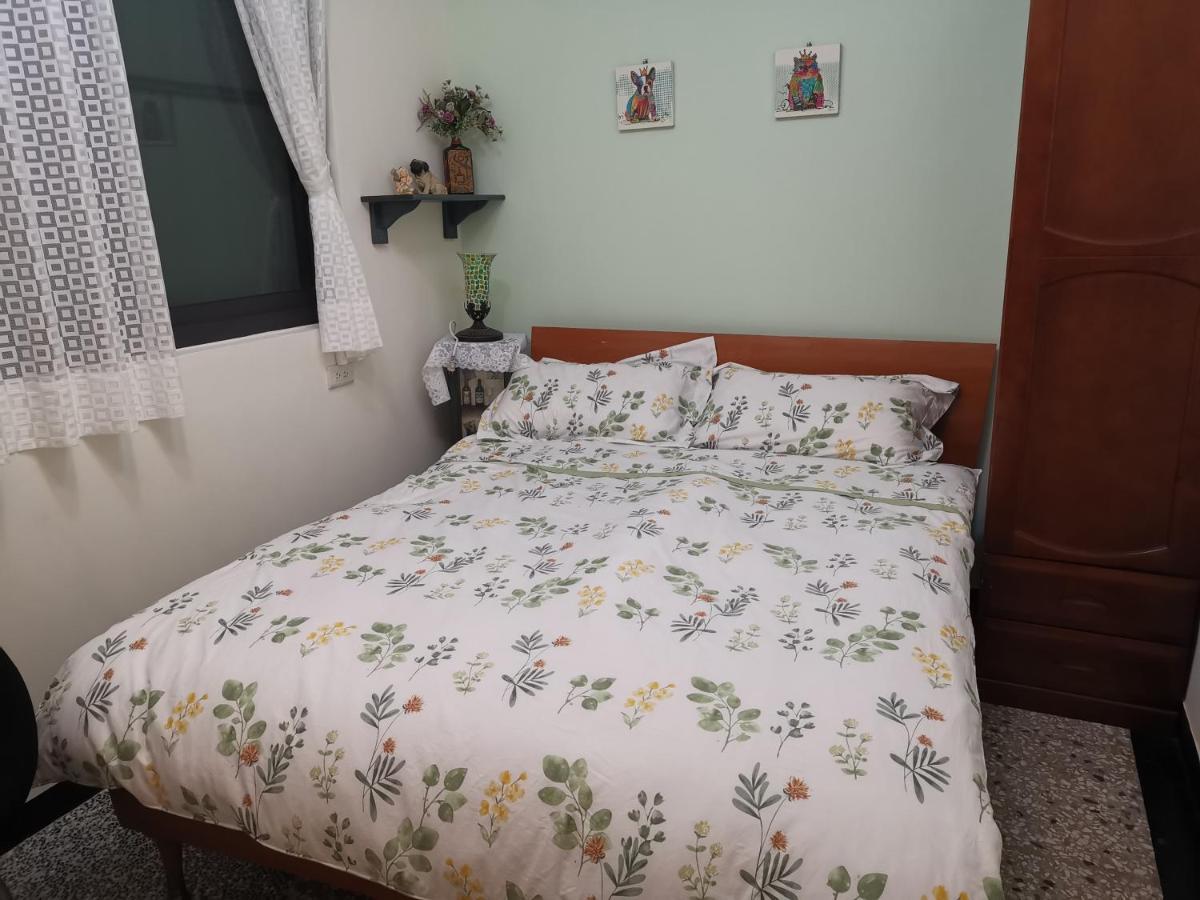 摩登旅宿 Tainan Extérieur photo